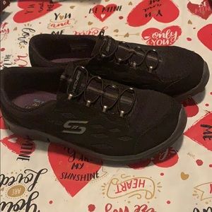 Sketchers Slip on sneakers